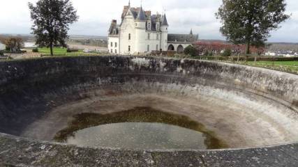Piscine de L&eacute;onard / Leonardo's swimming pool