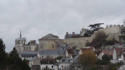 Vue vers le ch&acirc;teau royal / View over the royal castle